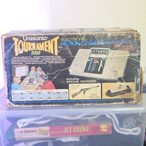 Vintage Unisonic Tournament 2000 Electronic Action TV Game Console w/ Box Works - Picture 2 of 7